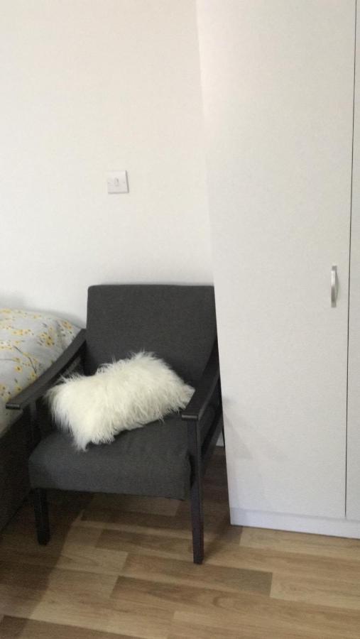 מלון Grand Bleu - London - Next To Piccadilly Line Tube Station & Brand New Facilities מראה חיצוני תמונה